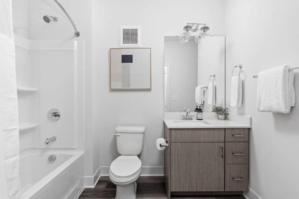 Dream Apartment Near Whole Foods Cozysuites Indianapolis Ngoại thất bức ảnh
