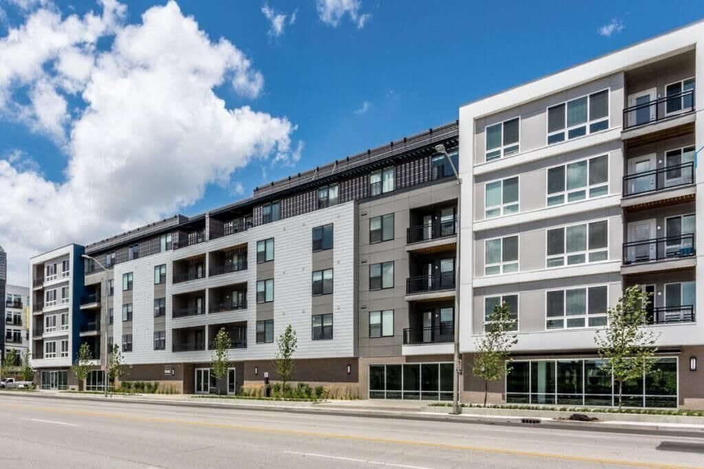 Dream Apartment Near Whole Foods Cozysuites Indianapolis Ngoại thất bức ảnh